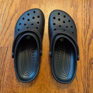NWOT Classic Clogs